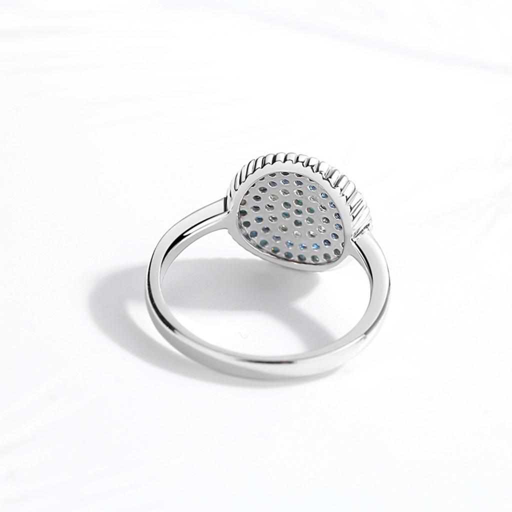 Anillo plateado– Elegancia y Protección Moderna.